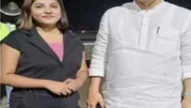 पापा… आज जा रही”: अधूरा रह गया वादा, आख़िरी कॉल याद कर फफक पड़े फ्लाइट अटेंडेंट पिंकी के पिता