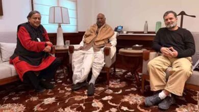 राहुल गांधी को शशि थरूर का ‘थैंक्यू’ मैसेज! क्या एक मुलाकात ने खत्म कर दी अंदरूनी नाराज़गी? राहुल गांधी को शशि थरूर का ‘थैंक्यू’ मैसेज! क्या एक मुलाकात ने खत्म कर दी अंदरूनी नाराज़गी?