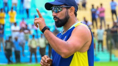 SIR फॉर्म में गलती के चलते मोहम्मद शमी को चुनाव आयोग का नोटिस, सत्यापन के लिए कोलकाता तलब SIR फॉर्म में गलती के चलते मोहम्मद शमी को चुनाव आयोग का नोटिस, सत्यापन के लिए कोलकाता तलब