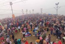 माघी पूर्णिमा पर संगम में उमड़ा जनसैलाब, करीब 2 करोड़ श्रद्धालुओं ने लगाई आस्था की डुबकी