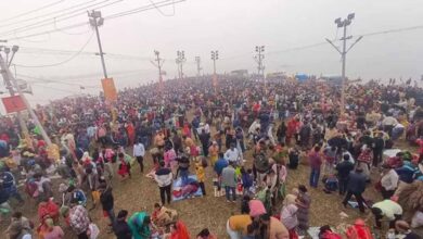 माघी पूर्णिमा पर संगम में उमड़ा जनसैलाब, करीब 2 करोड़ श्रद्धालुओं ने लगाई आस्था की डुबकी