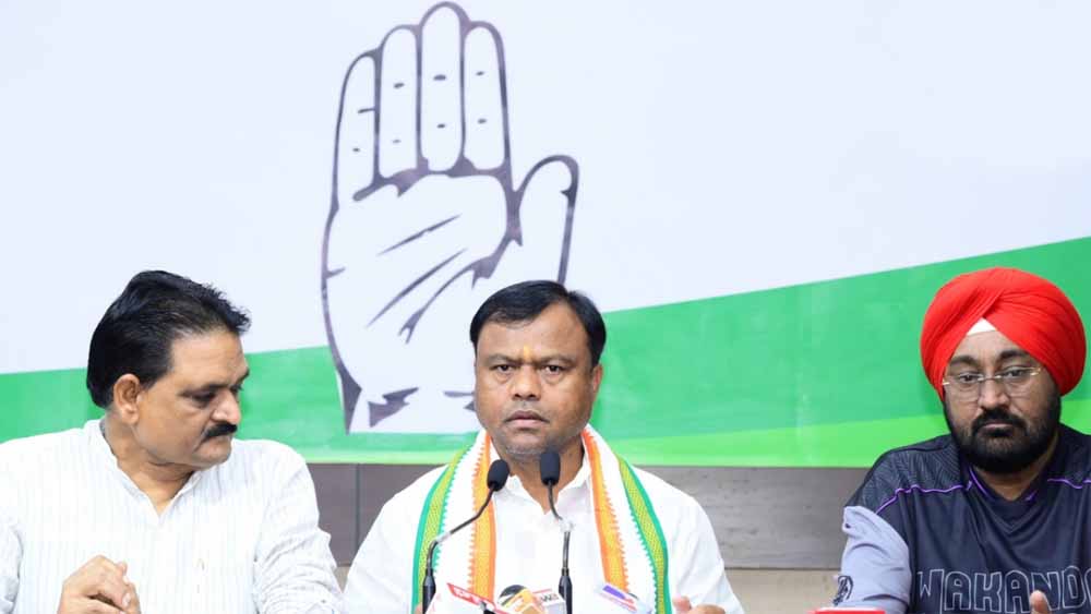 दीपक बैज का आरोप: Epstien Files में PM मोदी का नाम, केंद्र सरकार की चुप्पी पर उठे सवाल