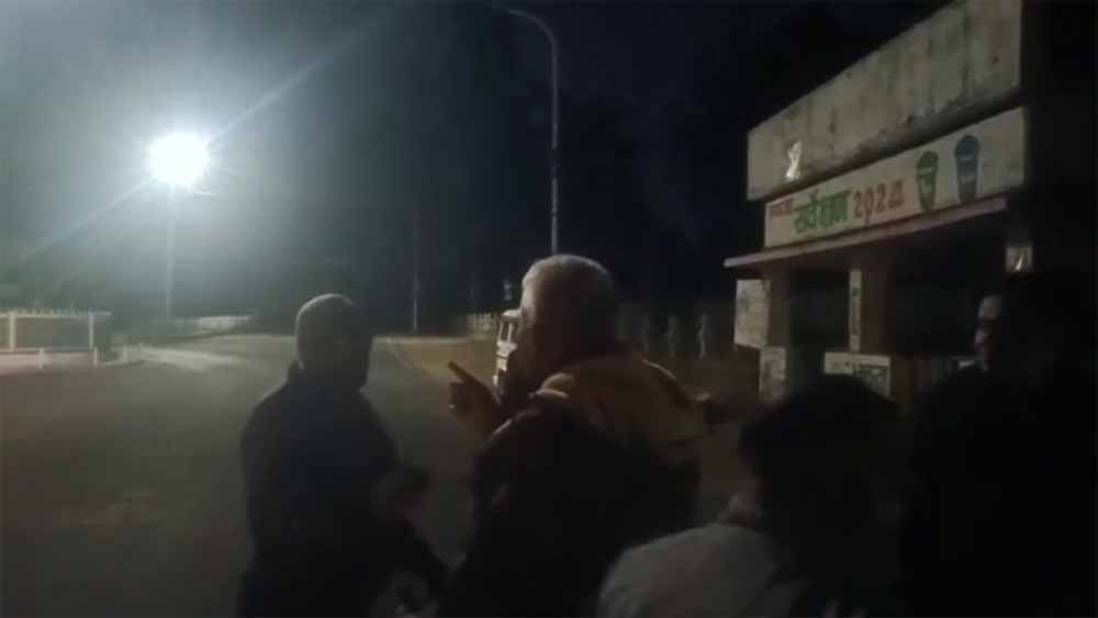 व्यापारी से अभद्रता के आरोप में थाना प्रभारी पर कार्रवाई, एसपी ने किया लाइन अटैच