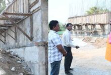 उप मुख्यमंत्री अरुण साव ने कारीडोंगरी-दरवाजा में निर्माणाधीन पुल का किया निरीक्षण