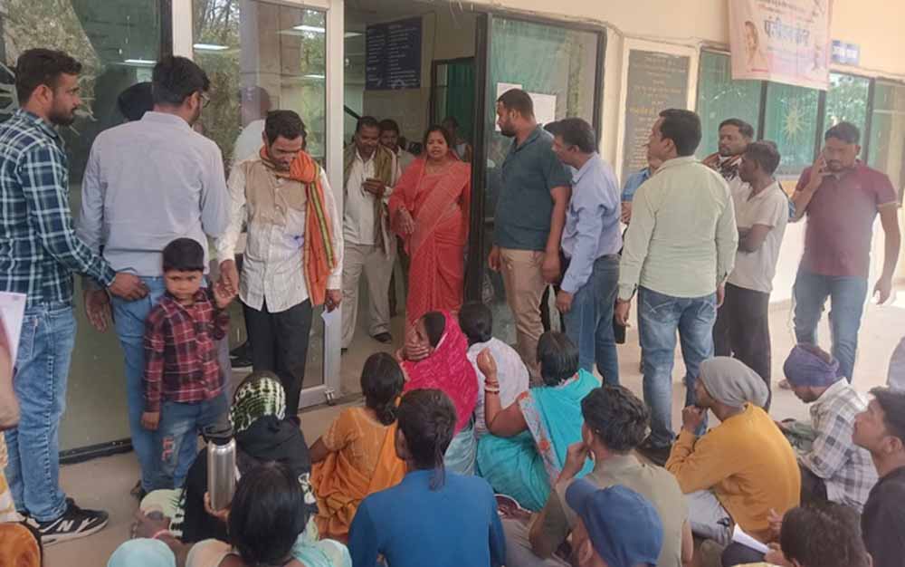 मेडिकल कॉलेज अस्पताल में इलाज के दौरान 13 वर्षीय बालक की मौत, परिजनों का हंगामा