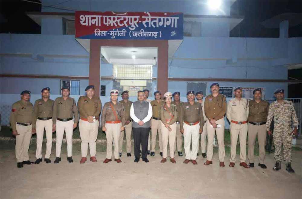 रामगोपाल गर्ग आधी रात चिल्फी बॉर्डर पहुंचे, अवैध गतिविधियों पर सख्त कार्रवाई के निर्देश