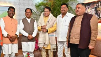 प्रख्यात कलाकार अरुण गोविल ने दी “सुनो श्री राम कहानी” की भावपूर्ण प्रस्तुति, मुख्यमंत्री से की आत्मीय भेंट