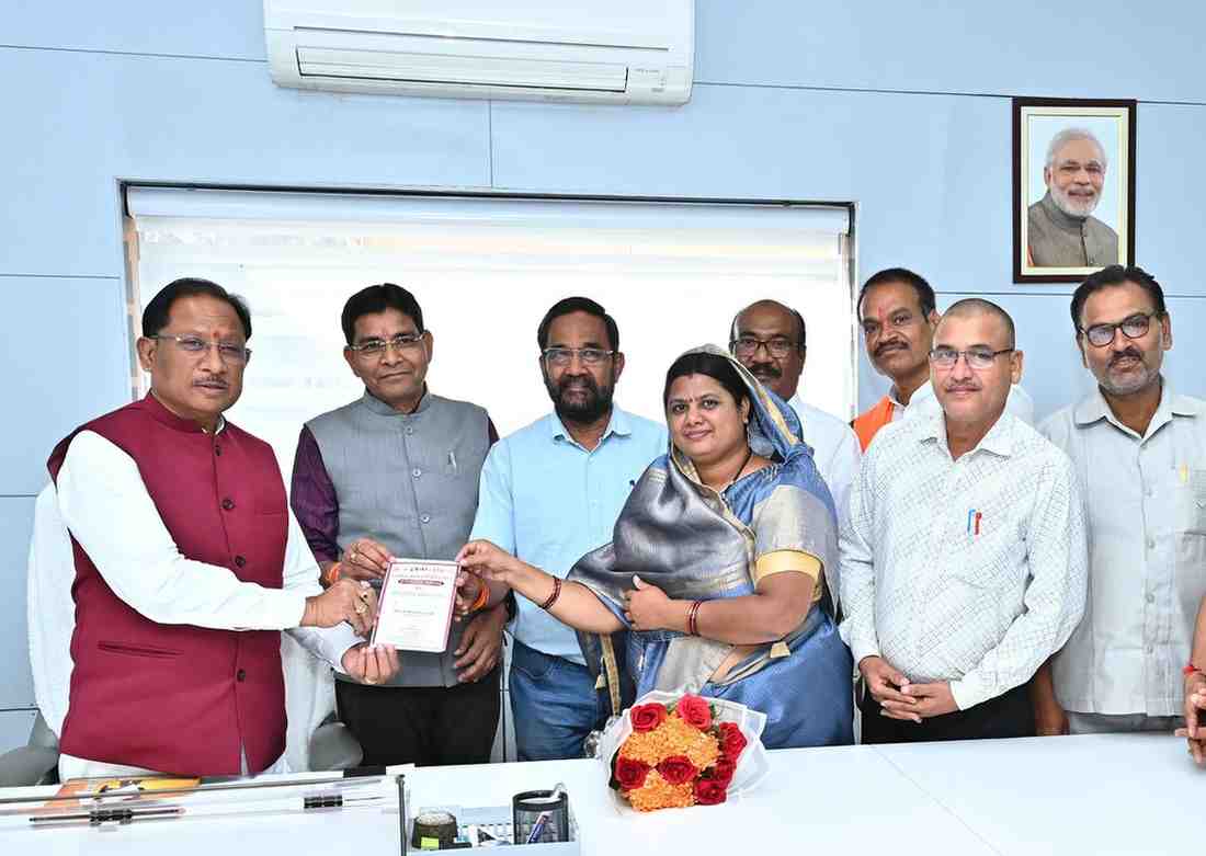 मुख्यमंत्री साय से छत्तीसगढ़ मनवा कुर्मी क्षत्रिय समाज के प्रतिनिधिमंडल ने की सौजन्य मुलाकात, 80 वॉ महा- अधिवेशन का दिया न्यौता