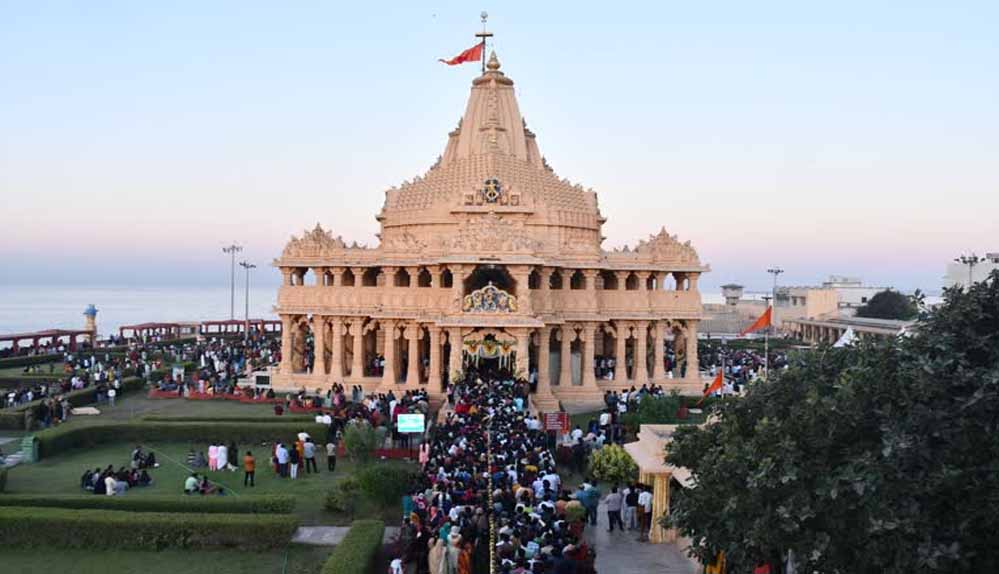 विध्वंस के 1000 साल बाद सोमनाथ में भव्य महाशिवरात्रि, 5 लाख श्रद्धालुओं की उमड़ी भीड़