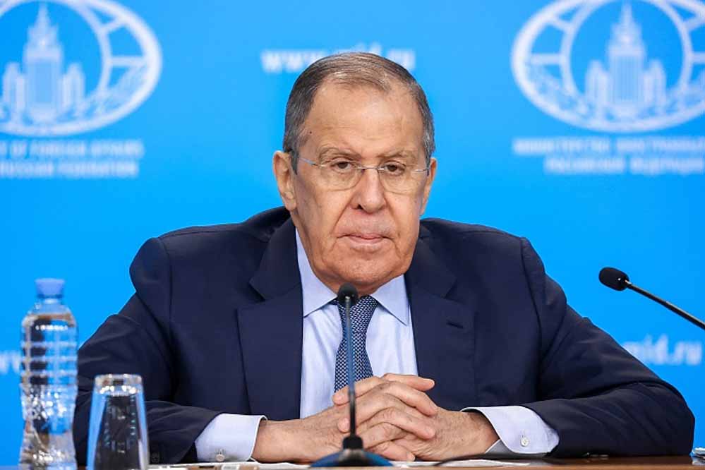 रूस का तंज अमेरिका पर: BRICS को बताया NATO से बेहतर, ‘यहां कोई हुक्म नहीं चलाता’