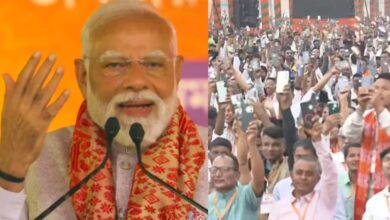 असम में पीएम मोदी का हमला: सत्ता से बाहर कांग्रेस और अधिक आक्रामक हुई असम में पीएम मोदी का हमला: सत्ता से बाहर कांग्रेस और अधिक आक्रामक हुई