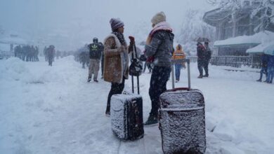 पहाड़ों में बदला मिजाज, गर्मी के बीच बारिश और बर्फबारी के संकेत पहाड़ों में बदला मिजाज, गर्मी के बीच बारिश और बर्फबारी के संकेत