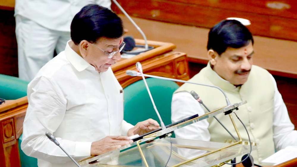 एमपी बजट 2026: हर विधानसभा में स्टेडियम का ऐलान, श्रमिक और महिला सुरक्षा पर हजारों करोड़ खर्च एमपी बजट 2026: हर विधानसभा में स्टेडियम का ऐलान, श्रमिक और महिला सुरक्षा पर हजारों करोड़ खर्च