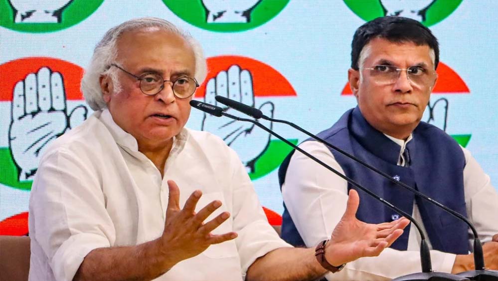 स्पीकर ओम बिरला के AI वीडियो पर कांग्रेस मीडिया सेल को नोटिस, सुप्रिया श्रीनेत समेत 8 से मांगा जवाब स्पीकर ओम बिरला के AI वीडियो पर कांग्रेस मीडिया सेल को नोटिस, सुप्रिया श्रीनेत समेत 8 से मांगा जवाब