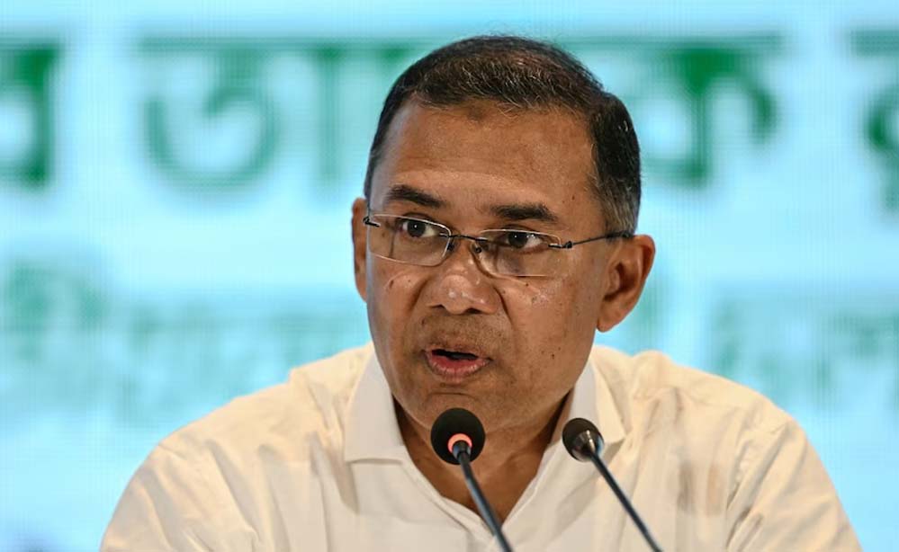 बांगलादेशी सेना में बड़ा फेरबदल, भारत में रुके अफसर को वापस बुलाकर पद संभालने का आदेश