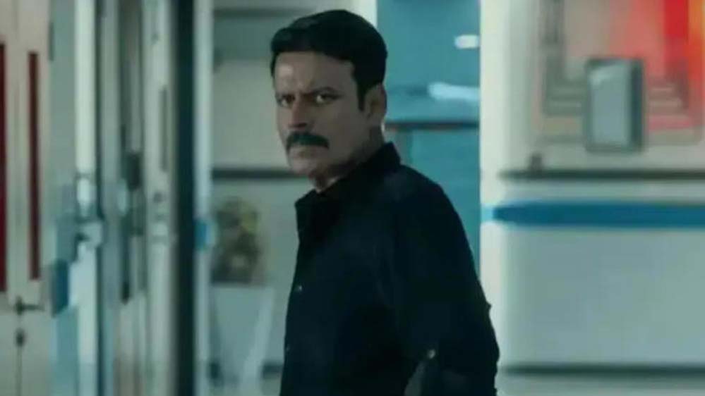 घूसखोर पंडित पर नोटिस: नेटफ्लिक्स और निर्माता-निर्देशकों पर वैभव पाठक का आरोप घूसखोर पंडित पर नोटिस: नेटफ्लिक्स और निर्माता-निर्देशकों पर वैभव पाठक का आरोप