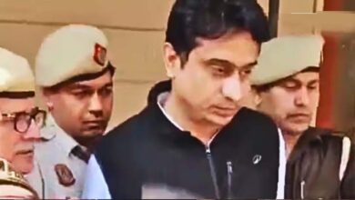 शर्टलेस प्रोटेस्ट: यूथ कांग्रेस चीफ उदय भानु चिब को 4 दिन की पुलिस रिमांड