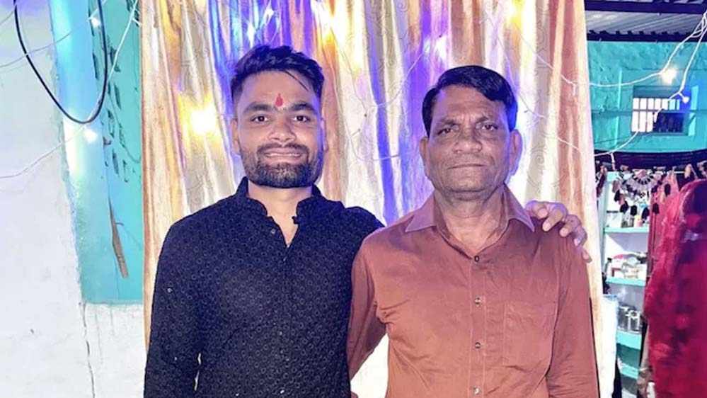 ल‍िवर कैंर से जंग हार गए रिंकू सिंह के प‍िता, क्रिकेटर के घर छाया मातम