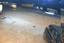 बिलासपुर में ट्रेलर ने स्कॉर्पियो को मारी रॉन्ग साइड टक्कर, 4 की मौत, गैस कटर से गाड़ी काटकर निकाले शव