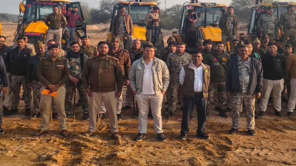 चंबल में रेत माफियाओं पर तगड़ा प्रहार, 2 दिन में नष्ट की गई 4 करोड़ से अधिक की अवैध रेत, मुरैना में कार्रवाई