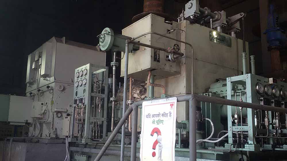 रायसेन जिले में सोम डिस्टलरीज की यूनिट्स के लाइसेंस निलंबित, अवैध शराब परिवहन पर बड़ी कार्रवाई