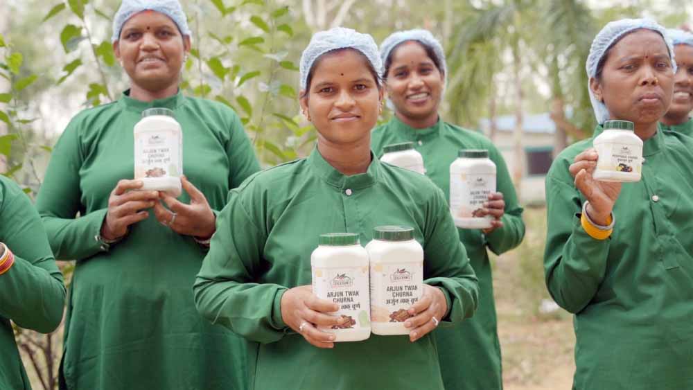 एलोवेरा आधारित पर्सनल केयर उत्पादों से पहचान बना रहा दुगली का वन धन विकास केंद्र एलोवेरा आधारित पर्सनल केयर उत्पादों से पहचान बना रहा दुगली का वन धन विकास केंद्र