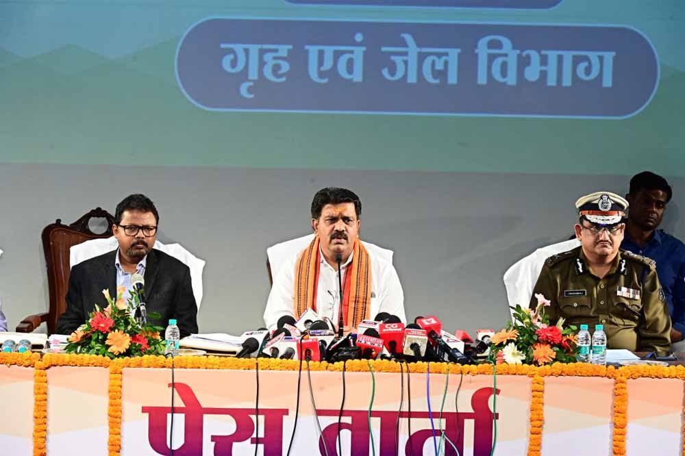 बस्तर की शांति के लिए सरकार प्रतिबद्ध- उपमुख्यमंत्री  शर्मा