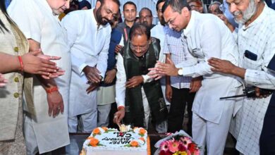 राज्य हज कमेटी एवं वक्फ बोर्ड के चेयरमेन ने दी मुख्यमंत्री को बधाई राज्य हज कमेटी एवं वक्फ बोर्ड के चेयरमेन ने दी मुख्यमंत्री को बधाई