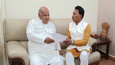 जल संसाधन मंत्री श्री सिलावट ने राजस्व मंत्री श्री वर्मा से की मुलाकात