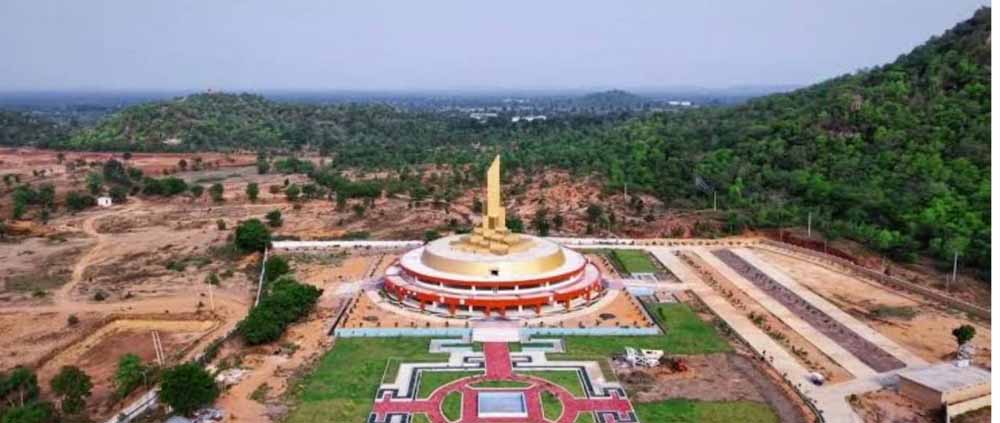 श्रद्धालुओं के लिए 9.5 एकड़ में पर्यटक सुविधा केन्द्र का किया गया निर्माण