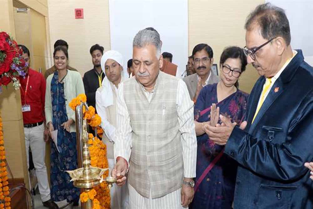 अर्थव्यवस्था संघर्ष नहीं समन्वय का विषय, भारतीय दर्शन में “समन्वय” का समग्र दृष्टिकोण विद्यमान : मंत्री परमार अर्थव्यवस्था संघर्ष नहीं समन्वय का विषय, भारतीय दर्शन में “समन्वय” का समग्र दृष्टिकोण विद्यमान : मंत्री परमार