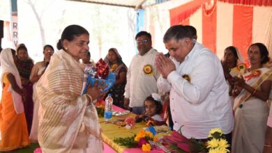 रामगढ़ में मितानिनों द्वारा आयोजित स्वास्थ्य पंचायत सम्मेलन में शामिल हुए पर्यटन एवं संस्कृति मंत्री  राजेश अग्रवाल