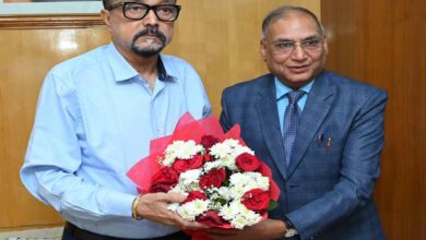 राज्यपाल  रमेन डेका से राज्य उपभोक्ता विवाद प्रतितोष आयोग के अध्यक्ष  चौरड़िया ने की सौजन्य भेंट