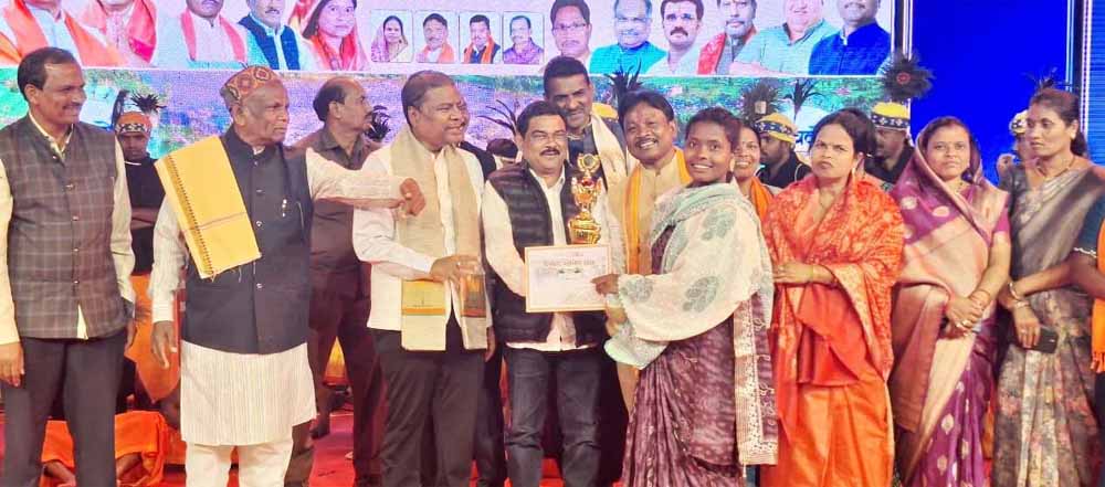 वन मंत्री  कश्यप ने नारायणपुर में 65 करोड़ 96 लाख रूपए से अधिक के विकास कार्यों का किया भूमिपूजन