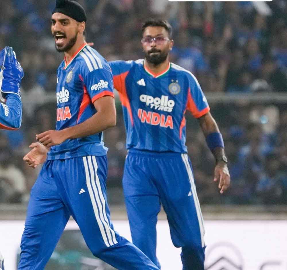 T20 वर्ल्ड कप में भारत की जीत का मंत्र: बुमराह, हार्दिक और अर्शदीप ने बनाया नया रिकॉर्ड T20 वर्ल्ड कप में भारत की जीत का मंत्र: बुमराह, हार्दिक और अर्शदीप ने बनाया नया रिकॉर्ड