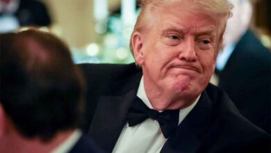 अमेरिका में ट्रंप की नीतियों पर बवाल, 60% लोग टैरिफ फैसलों से नाराज अमेरिका में ट्रंप की नीतियों पर बवाल, 60% लोग टैरिफ फैसलों से नाराज