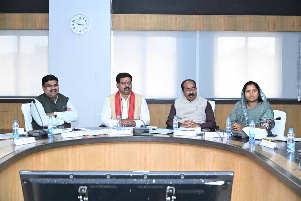द्वेषपूर्ण मामलों की समीक्षा कर, विधि सम्मत प्रक्रिया से लोकतांत्रिक अधिकारों की रक्षा आवश्यक – उपमुख्यमंत्री शर्मा द्वेषपूर्ण मामलों की समीक्षा कर, विधि सम्मत प्रक्रिया से लोकतांत्रिक अधिकारों की रक्षा आवश्यक – उपमुख्यमंत्री शर्मा