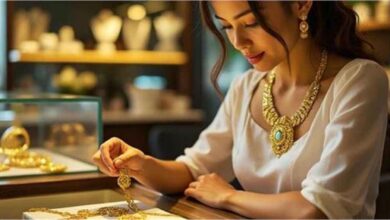 Valentine’s Day पर बड़ा झटका या मौका? चांदी ₹20,000 सस्ती, सोना भी गिरा—जानें 22-24 कैरेट का ताजा भाव