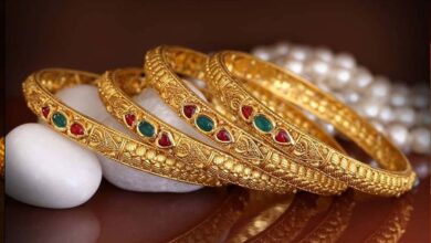 सोने-चांदी के दाम में तेजी, क्या US के फैसलों ने किया मार्केट को प्रभावित? सोने-चांदी के दाम में तेजी, क्या US के फैसलों ने किया मार्केट को प्रभावित?