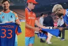 हार्दिक पांड्या का दिल जीतने वाला अंदाज, साइन की हुई जर्सी पाकर भावुक हुआ नीदरलैंड खिलाड़ी