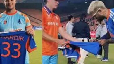 हार्दिक पांड्या का दिल जीतने वाला अंदाज, साइन की हुई जर्सी पाकर भावुक हुआ नीदरलैंड खिलाड़ी