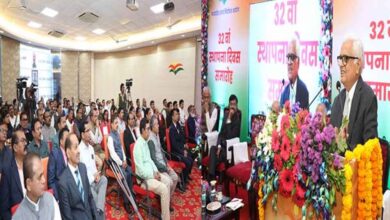 बीएलओ से सीईओ तक सभी इलेक्शन कमीशन हैं, सभी की भूमिका महत्वपूर्ण: पूर्व मुख्य निर्वाचन आयुक्त रावत बीएलओ से सीईओ तक सभी इलेक्शन कमीशन हैं, सभी की भूमिका महत्वपूर्ण: पूर्व मुख्य निर्वाचन आयुक्त रावत