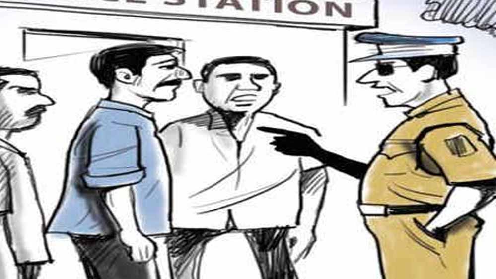 निशातपुरा में युवक से मारपीट कर बाइक, अंगूठियां, मोबाइल और पर्स लूटा