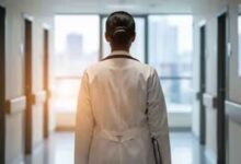 मॉल में मेडिकल छात्रा से बदसलूकी, दिल्ली के बाद यूपी में भी नस्लीय टिप्पणी का मामला गरमाया