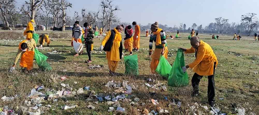 शांतिकुंज का कदम: हरिद्वार पंतद्वीप में जुटे साधक, बड़े पैमाने पर सफाई अभियान शांतिकुंज का कदम: हरिद्वार पंतद्वीप में जुटे साधक, बड़े पैमाने पर सफाई अभियान