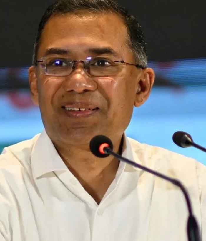 PM बनने की राह पर तारिक रहमान का बड़ा बयान, संविधान बदलने से किया साफ इनकार PM बनने की राह पर तारिक रहमान का बड़ा बयान, संविधान बदलने से किया साफ इनकार