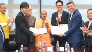 Yogi Adityanath का सिंगापुर दौरा तेज: जेवर एयरपोर्ट के लिए 4,458 करोड़ के दो बड़े प्रोजेक्ट्स को हरी झंडी Yogi Adityanath का सिंगापुर दौरा तेज: जेवर एयरपोर्ट के लिए 4,458 करोड़ के दो बड़े प्रोजेक्ट्स को हरी झंडी