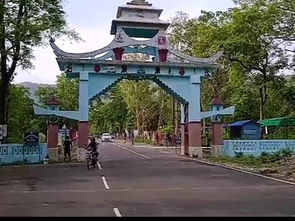 72 घंटे तक सील अंतरराष्ट्रीय सीमा, बॉर्डर पर हाई अलर्ट; आसमान से ज़मीन तक सख़्त निगरानी 72 घंटे तक सील अंतरराष्ट्रीय सीमा, बॉर्डर पर हाई अलर्ट; आसमान से ज़मीन तक सख़्त निगरानी