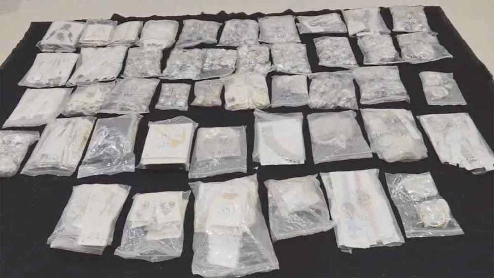 21 किलो चांदी के आभूषण कार से जब्त, कागजात न दिखाने पर पुलिस की कार्रवाई