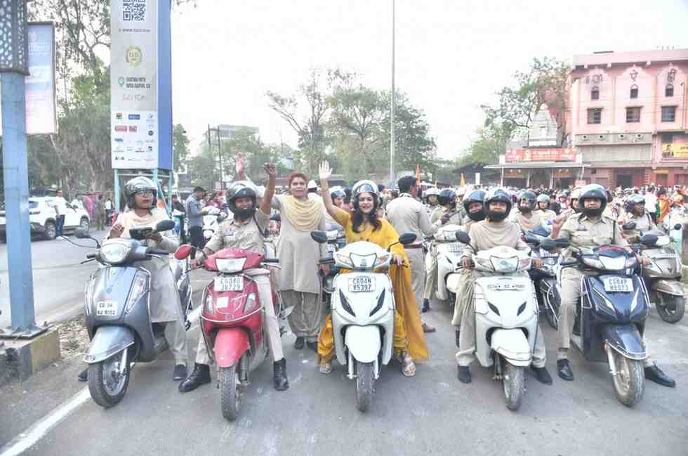 भारत की अविरल संस्कृति और सभ्यता को आगे बढ़ाने वाली भारत की महिलाएं हैं –उपमुख्यमंत्री विजय शर्मा भारत की अविरल संस्कृति और सभ्यता को आगे बढ़ाने वाली भारत की महिलाएं हैं –उपमुख्यमंत्री विजय शर्मा